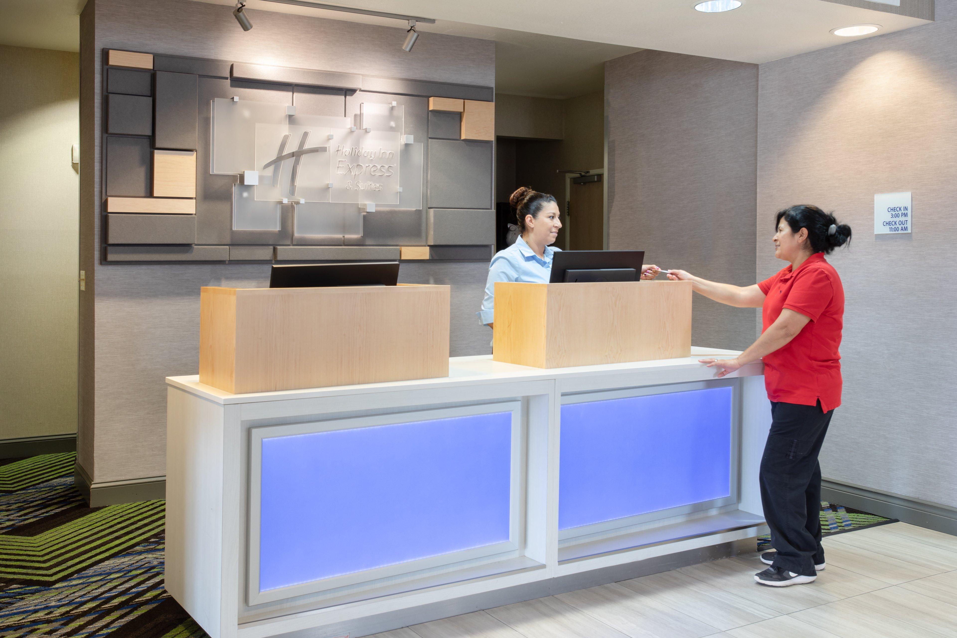 图克姆卡里智选假日套房酒店 外观 照片